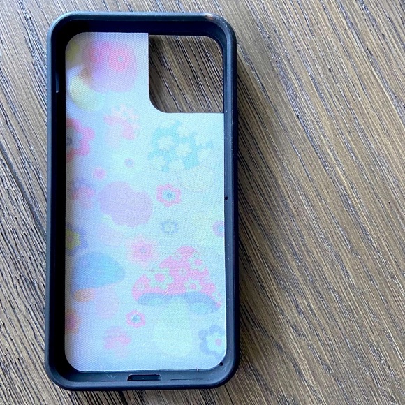 new in box - wildflowers case for iphone 11 mushroom design - Picture 3 of 6